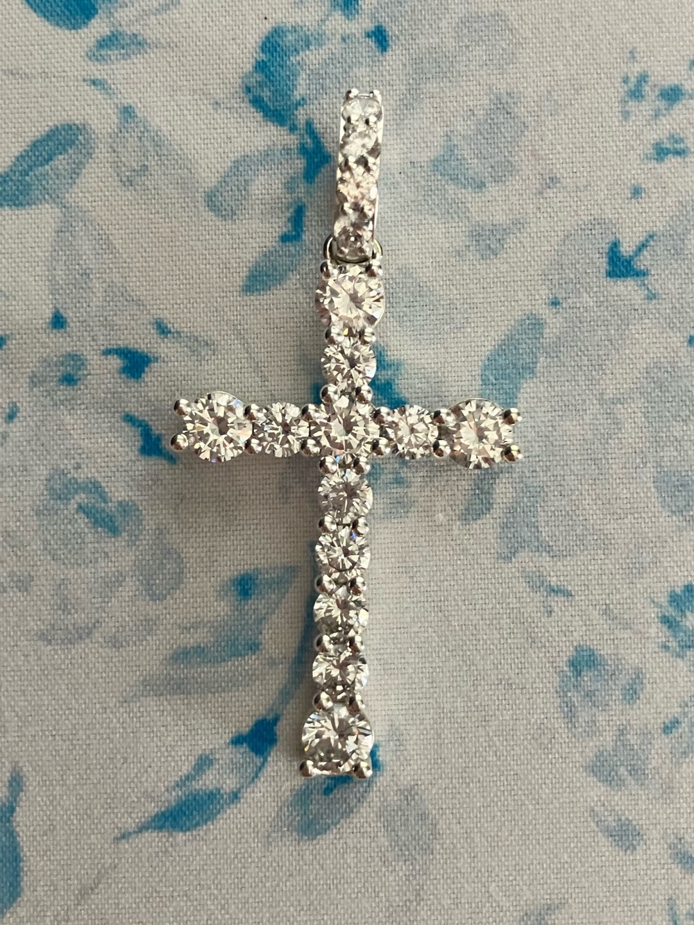 Source Unknown Silver-Plated Cubic Zirconia Cross Pendant Necklace